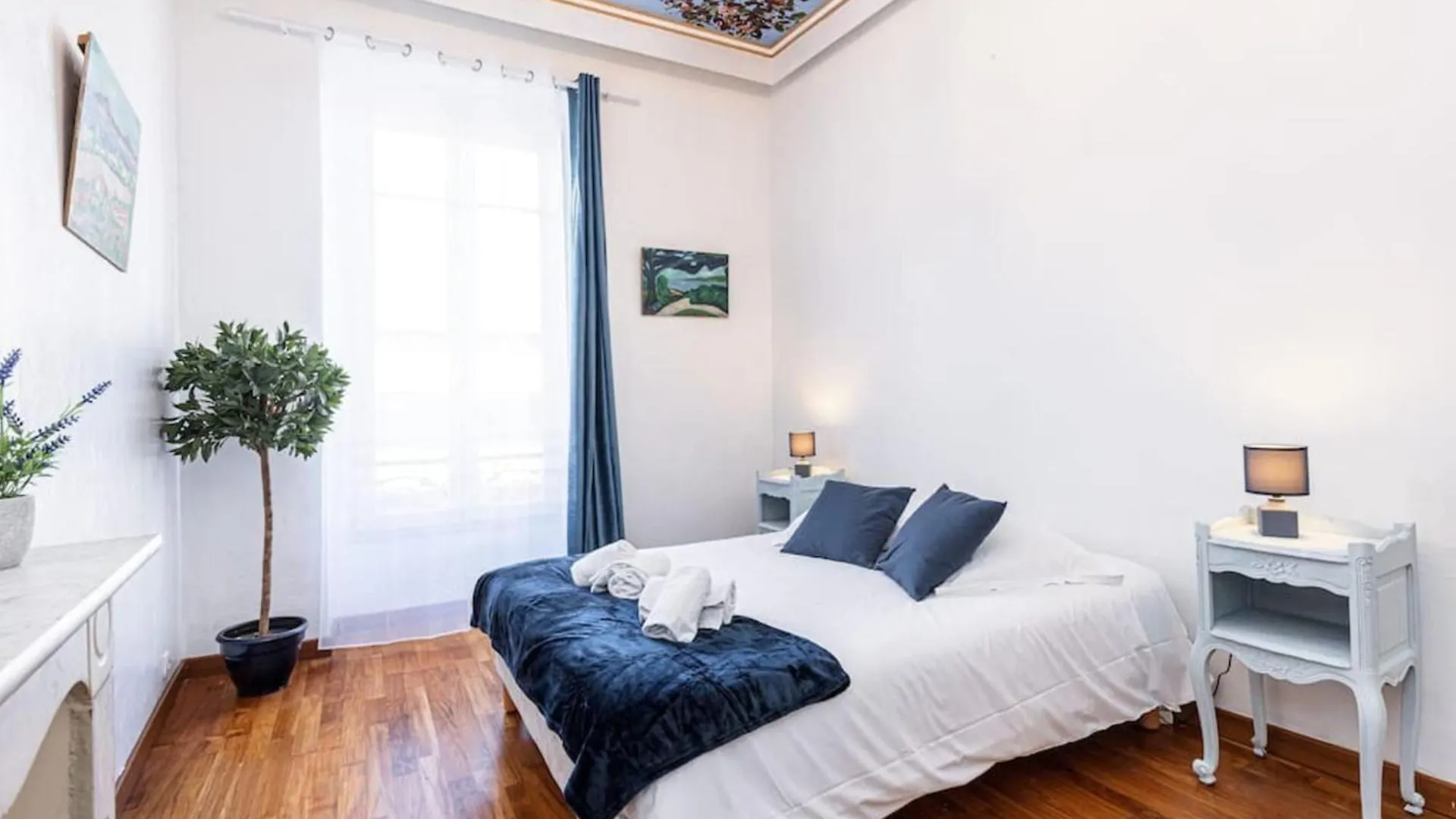 Risso - Comfortable 3 Bedrooms With Balcony Ницца Франция