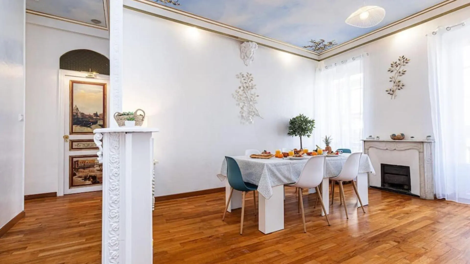Risso - Comfortable 3 Bedrooms With Balcony Ницца Апартаменты